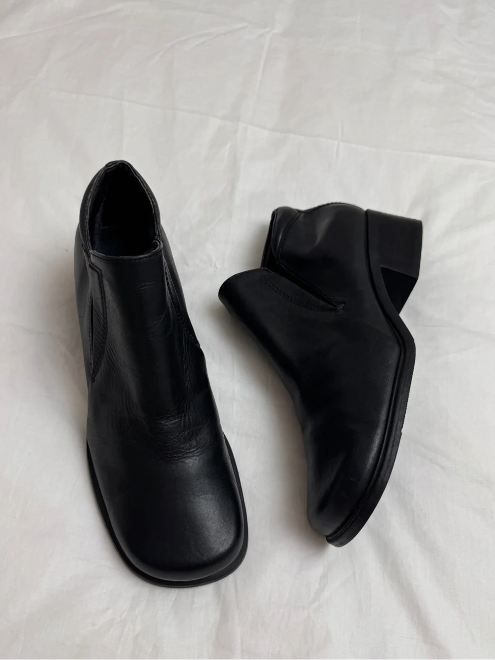 Vintage KB Company Black Leather Square Toe Ankle Boots Size 9 Y2K Grunge Indie